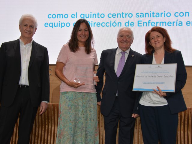 5.	5. Hospital de Santa Creu i Sant Pau de Barcelona.  De izda a dcha: José María Sansegundo, María Lacueva, Florentino Pérez Raya y Encarna Gómez